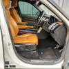 Land Rover Discovery 5 thumb 6