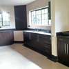 4 bedroom house for rent in Gigiri thumb 9