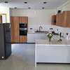 Furnished 3 Bed Apartment with En Suite in Spring Valley thumb 0