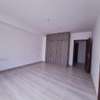 4 Bed Apartment with En Suite in Parklands thumb 3