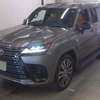 2022 Lexus LX600 thumb 1