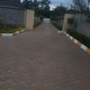 5 Bed House with En Suite in Garden Estate thumb 6