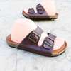 Men open shoe's thumb 1
