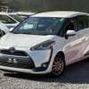 Toyota Sienta 7-Seater White Color fully loaded 2019 model. thumb 1