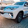 TOYOTA FORTUNER DIESEL NEW IMPORT. thumb 1