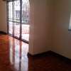 Stunningly Beautiful 2 Bedrooms Apartment in Riverside Drive thumb 6
