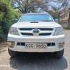 TOYOTA HILUX DOUBLE CAB MANUAL 4WD OPTIONAL DIESEL thumb 0