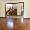 5 Bed House with En Suite in Lavington thumb 2