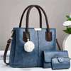 Single handbags thumb 2