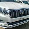 Toyota landcruiser prado thumb 3