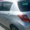 Toyota vitz thumb 2