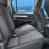 Toyota Hilux 4x4 Pickup White Durable Performance thumb 3