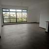 1 Bed Apartment with Gym in Riverside thumb 5