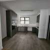 4 Bed Apartment with En Suite in Rosslyn thumb 7