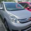Toyota isis silver 2016 2wd thumb 2