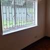 4 Bed House with En Suite in Valley Arcade thumb 34