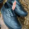 Vans off the wall
Soft leather
Sizes 38-45 thumb 0
