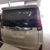 Toyota Noah 2016 thumb 5