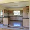 4 bedroom house for sale in Redhill thumb 5