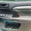 Toyota kluger newshape thumb 7