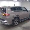 Toyota Land Cruiser V8 thumb 2