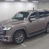 Toyota Land Cruiser V8 thumb 0