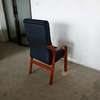 Visitors chair thumb 2