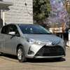 Toyota vitz thumb 5