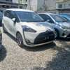 Toyota Sienta non hybrid thumb 4