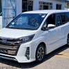 Toyota NOAH 2019 White 7-Seater Petrol Van thumb 4