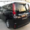 Toyota Noah hybrid 2018 2wd thumb 6