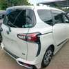 Toyota Sienta hybrid thumb 8