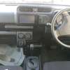 Toyota Probox Amarillo Utilitario Espacioso y Funcional thumb 8