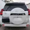 Toyota landcruiser vxl thumb 2