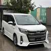 Toyota Noah hybrid wxb thumb 2