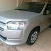 Toyota succeed TXG hybrid thumb 1