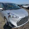Toyota sienta 2022 model normal thumb 1