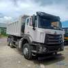 Howo NX 371 windshield thumb 2