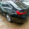 BMW 320i thumb 3