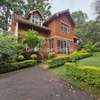 5 Bed House with En Suite in Rosslyn thumb 9