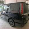 Toyota Noah 8$eater thumb 2