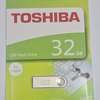 Toshiba 32GB USB flash drive thumb 0