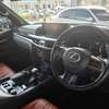 Lexus 570 thumb 7