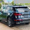 Audi SQ5 combines Black Color 2018 model thumb 3