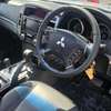 Mitsubishi pajero with sunroof thumb 1