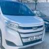 Toyota noah 2017  8 seater normal thumb 4