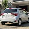 Toyota vitz thumb 1