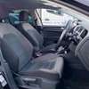 Volkswagen golf thumb 6