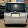 Toyota Voxy Silver Spacious Family Minivan thumb 9