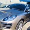 Porsche Macan gold 2018 thumb 1